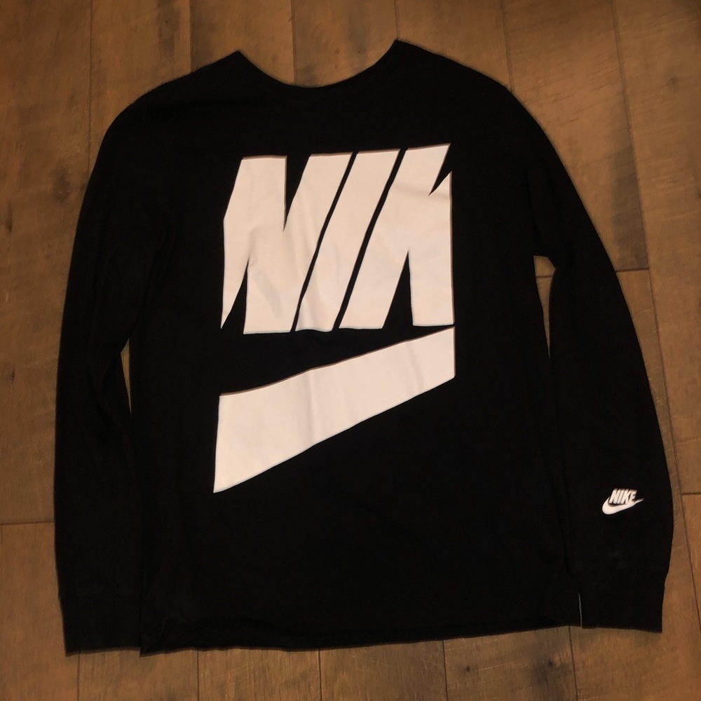 Nike long sleeve shirt